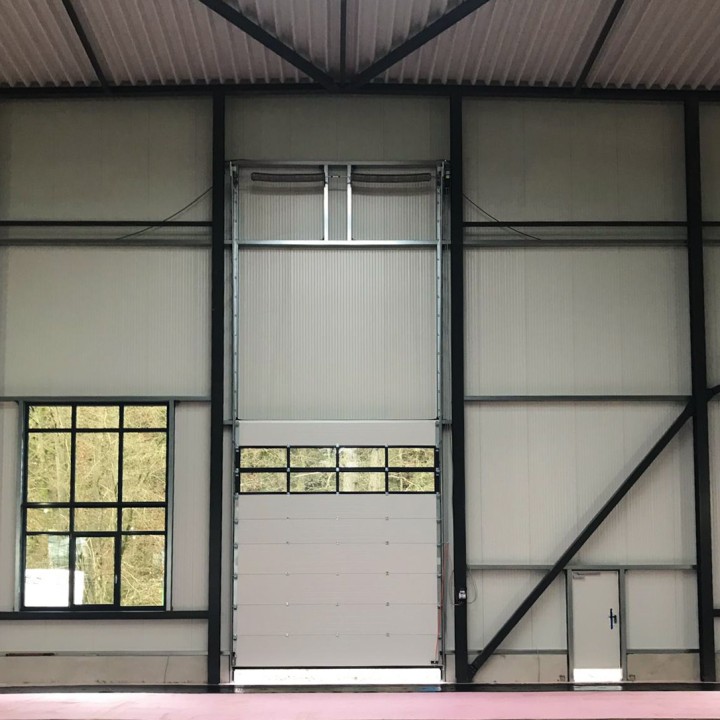 Große Tore, feine Technik