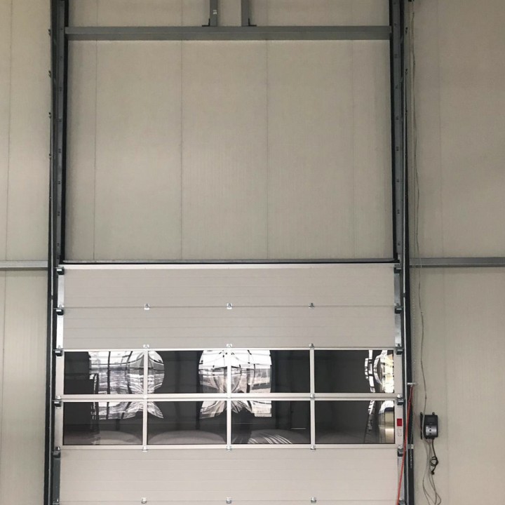 Große Tore, feine Technik