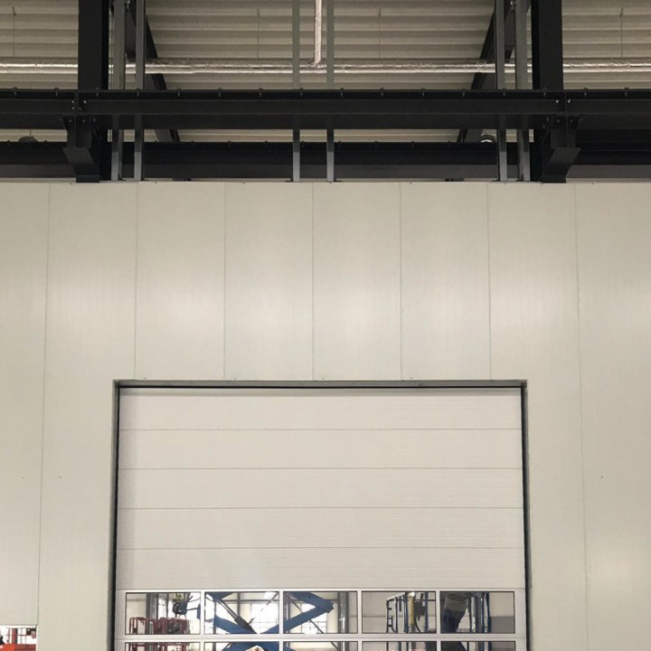 Große Tore, feine Technik