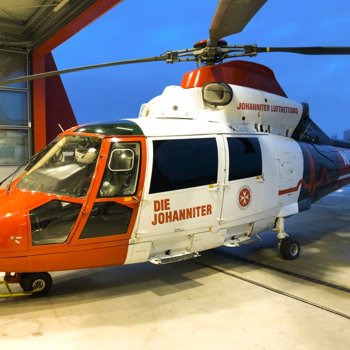 Schiebefalttor für Hubschraubersonderflugplatz